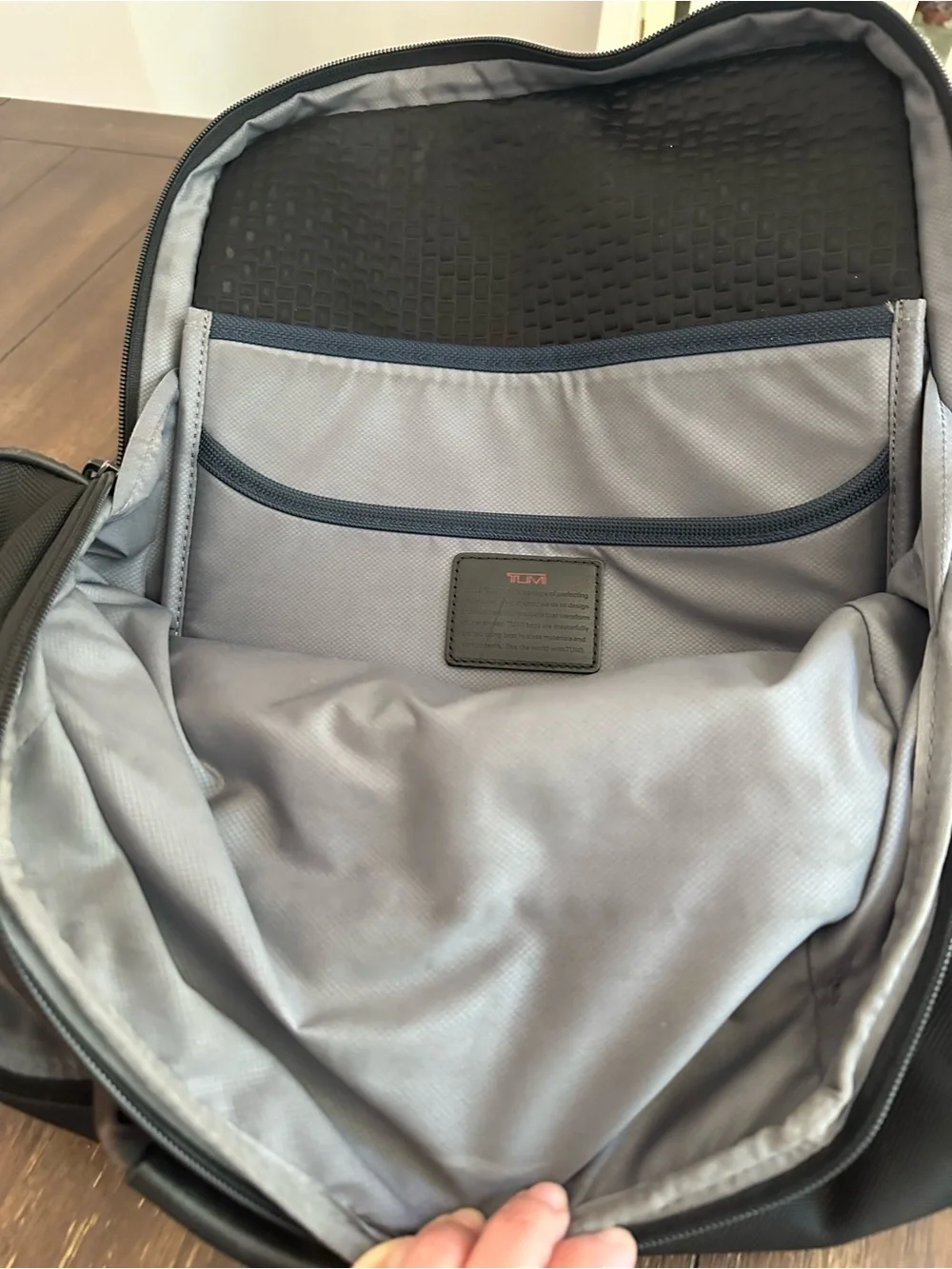 TUMI alpha brief/backpack
